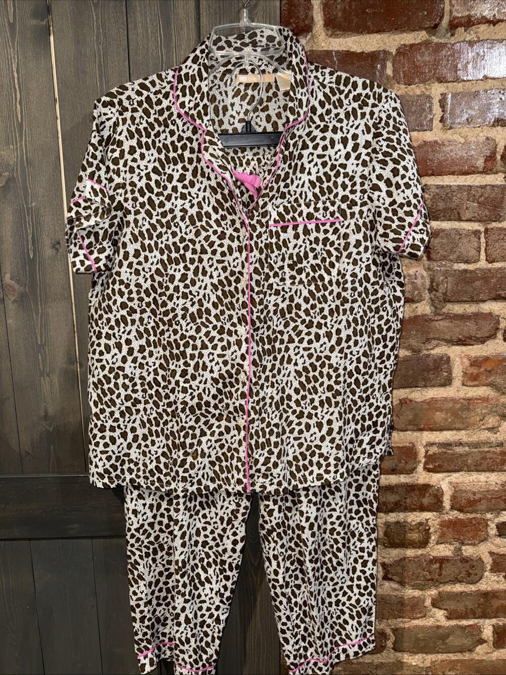 La Cera 100% Cotton Cheetah Print Pajama Set Pink Trim Button Up Womens M